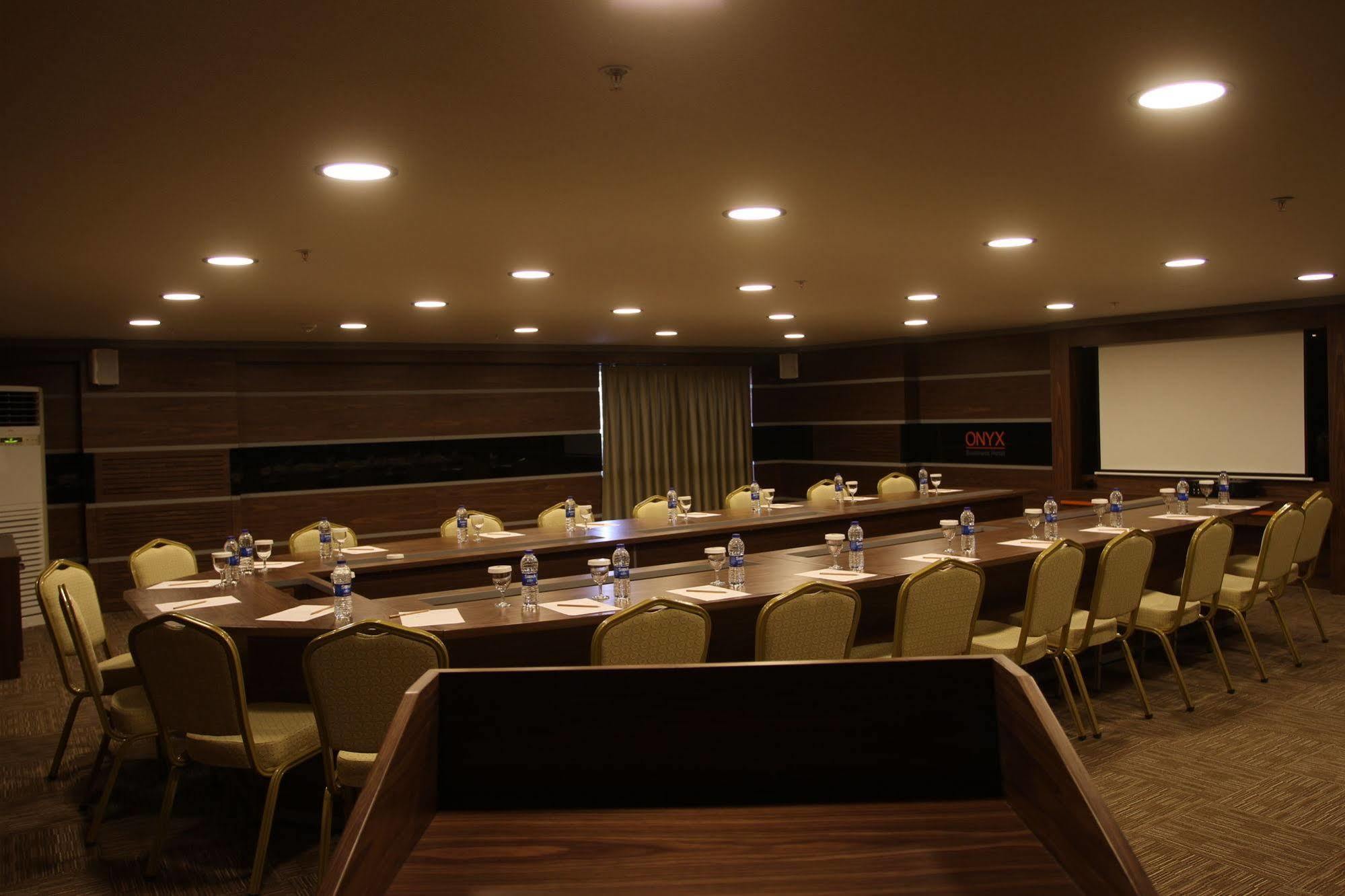 Onyx Business Hotel Ankara Exteriör bild